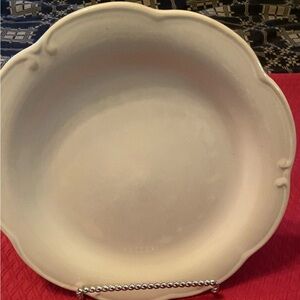 5 Vintage BOMBAY COMPANY White Dinner Plate Scalloped Edge